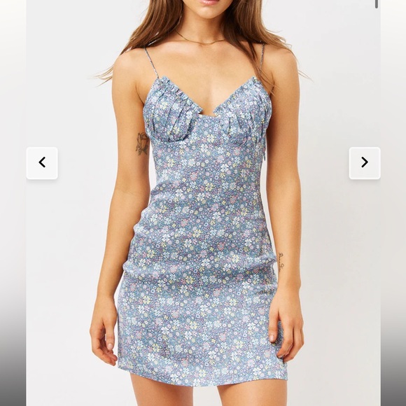 Frankie’s Bikinis Dress - Picture 4 of 5